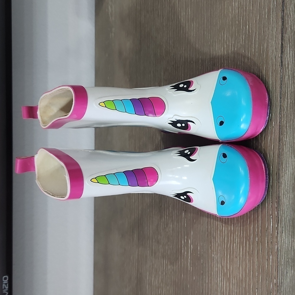 Aleader Unicorn rain boots size 8